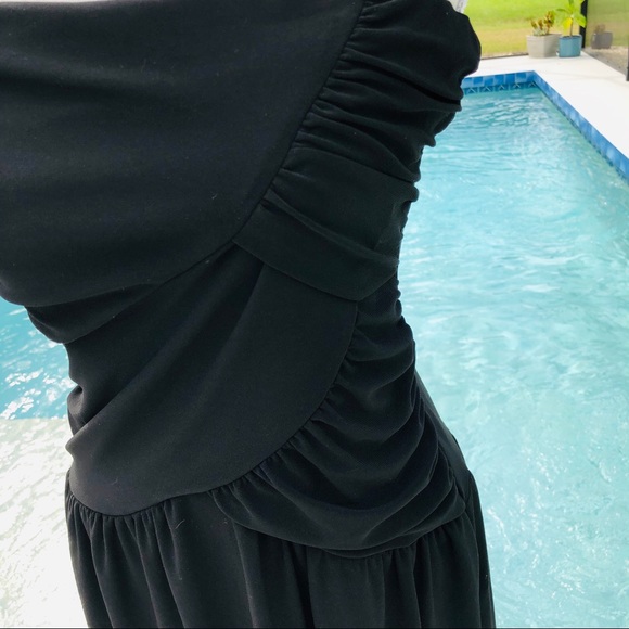 SOLD!!!⭐️Halter Blouse!⭐️ - Picture 2 of 5